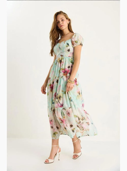 Robe midi avec col cœur et détail rose lucci - Kiabi Robe midi avec col cœur et détail rose lucci - Kiabi