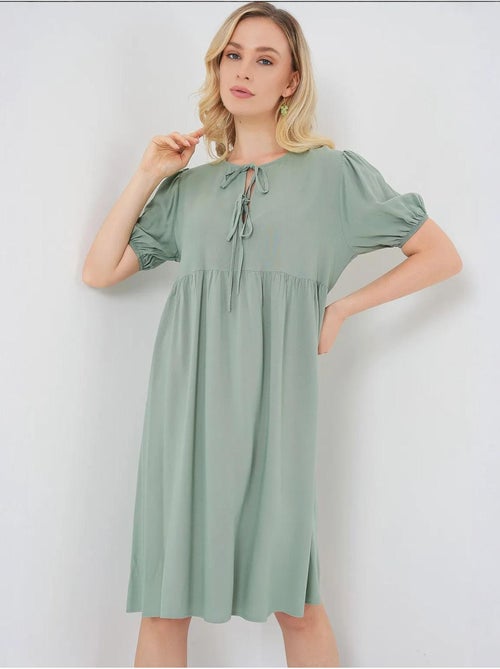 Robe midi avec fermeture à nœud papillon bdart - Kiabi Robe midi avec fermeture à nœud papillon bdart - Kiabi