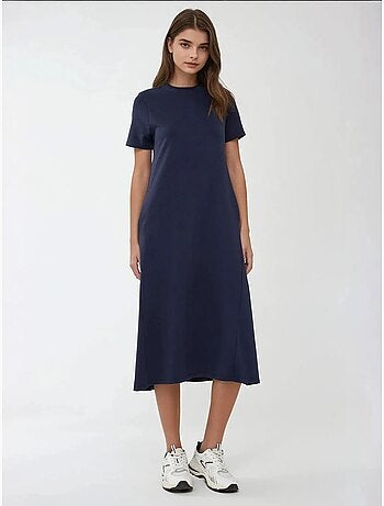 Robe midi basique à col ras du cou et manches courtes