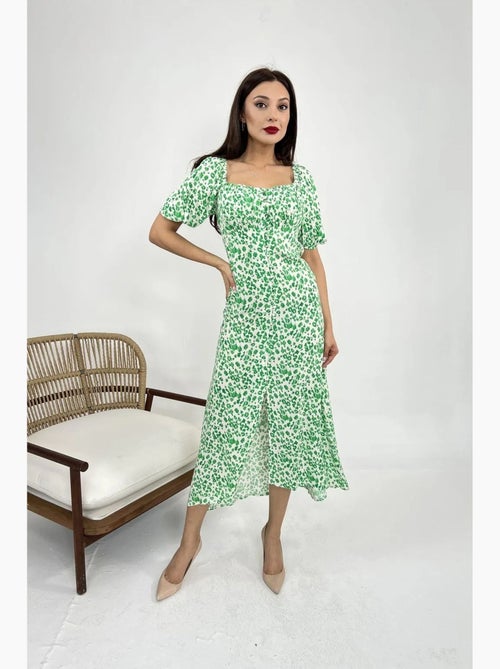 Robe midi boutonnée à pois avec col carré janes - Kiabi Robe midi boutonnée à pois avec col carré janes - Kiabi