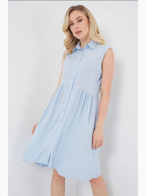 Robe midi boutonnée sans manches avec col chemise bdart - Kiabi Robe midi boutonnée sans manches avec col chemise bdart - Kiabi