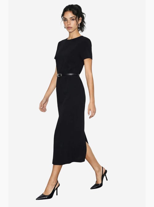 Robe midi cintrée à ceinture et col rond lucci - Kiabi Robe midi cintrée à ceinture et col rond lucci - Kiabi