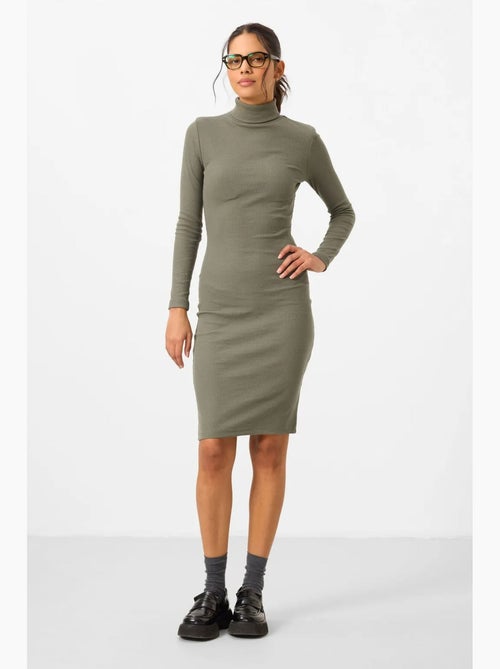 Robe midi côtelée à col roulé tommy - Kiabi Robe midi côtelée à col roulé tommy - Kiabi