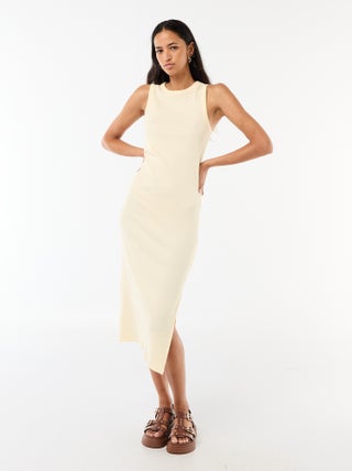 Robe midi côtelée sans manches