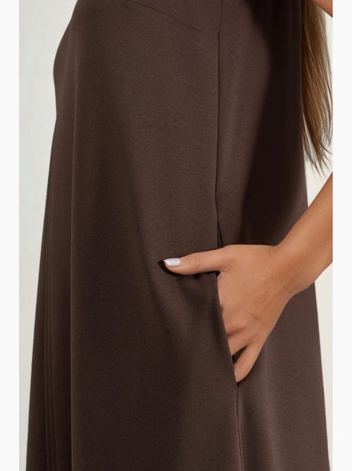 Robe midi coupe décontractée à col rond hiccup - Kiabi Robe midi coupe décontractée à col rond hiccup - Kiabi