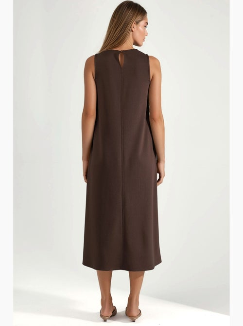 Robe midi coupe décontractée à col rond hiccup - Kiabi Robe midi coupe décontractée à col rond hiccup - Kiabi