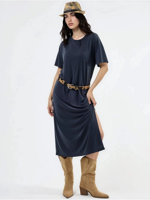 Robe midi coupe décontractée hiccup - Kiabi Robe midi coupe décontractée hiccup - Kiabi