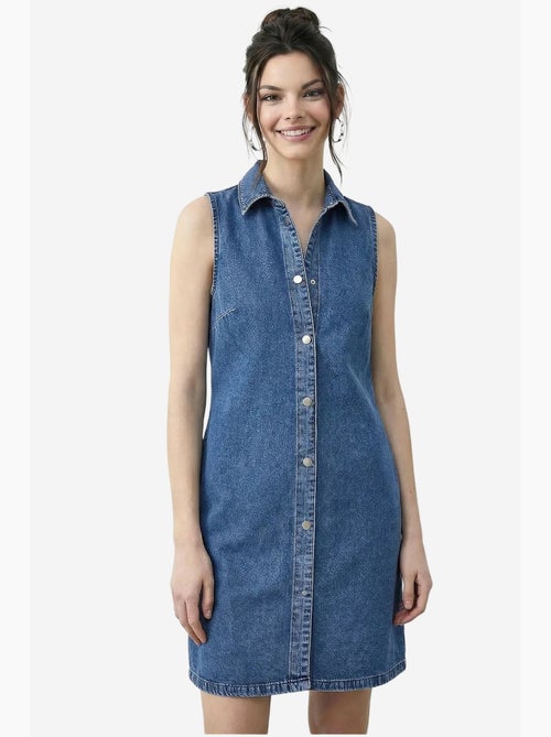 Robe midi en denim avec col chemise et poche lucci - Kiabi Robe midi en denim avec col chemise et poche lucci - Kiabi