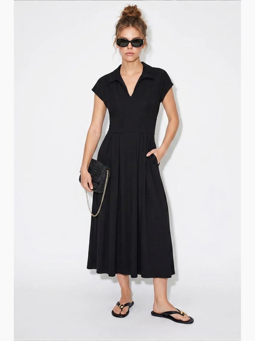 Robe midi en jersey coupe trapèze avec col polo lucci - Kiabi Robe midi en jersey coupe trapèze avec col polo lucci - Kiabi