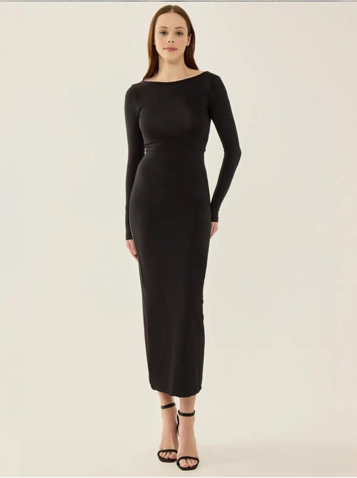 Robe midi en tricot à dos ouvert - Kiabi Robe midi en tricot à dos ouvert - Kiabi
