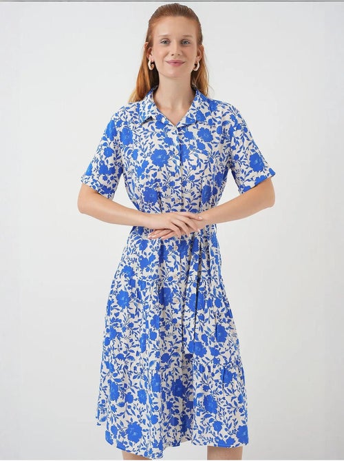 Robe midi imprimée avec coupe a et col chemise bdart - Kiabi Robe midi imprimée avec coupe a et col chemise bdart - Kiabi