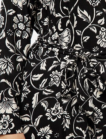 Robe midi imprimée ceinturée et pressionnée