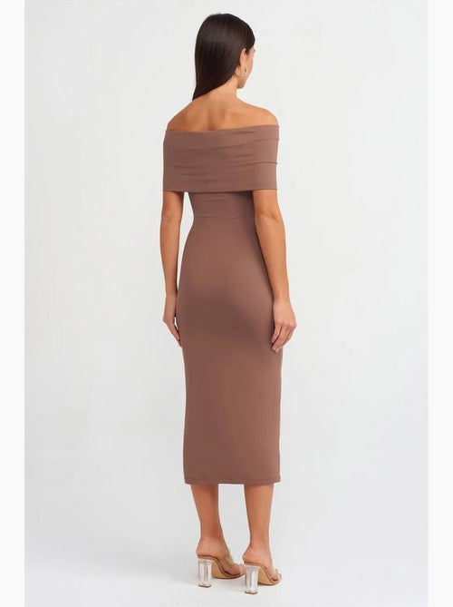 Robe midi moulante à épaules dénudées dilvin - Kiabi Robe midi moulante à épaules dénudées dilvin - Kiabi