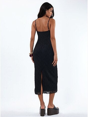 Robe midi moulante en dentelle à col V