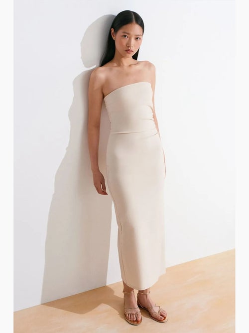 Robe midi moulante sans bretelles, avec fente dilvin - Kiabi