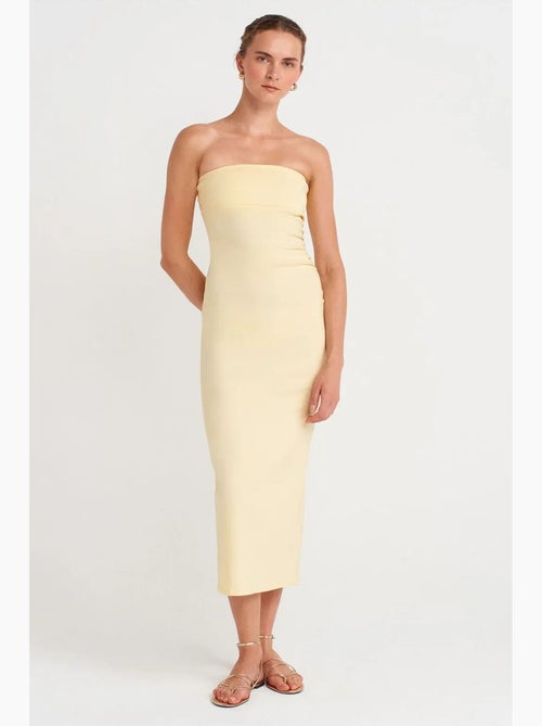 Robe midi moulante sans bretelles, avec fente dilvin - Kiabi Robe midi moulante sans bretelles, avec fente dilvin - Kiabi
