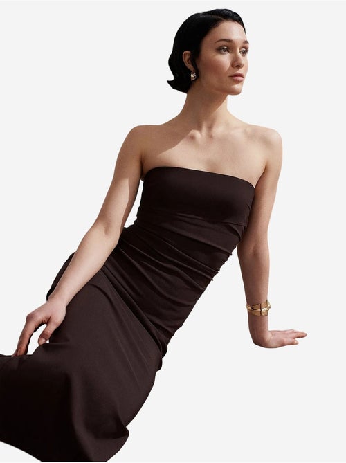 Robe midi moulante sans bretelles, avec fente dilvin - Kiabi Robe midi moulante sans bretelles, avec fente dilvin - Kiabi