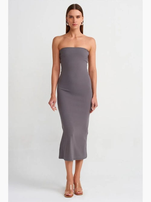 Robe midi moulante sans bretelles dilvin - Kiabi Robe midi moulante sans bretelles dilvin - Kiabi