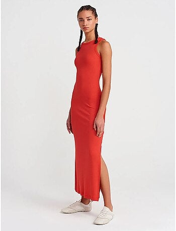 Robe midi moulante sans manches à fente dilvin