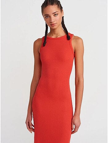 Robe midi moulante sans manches à fente dilvin