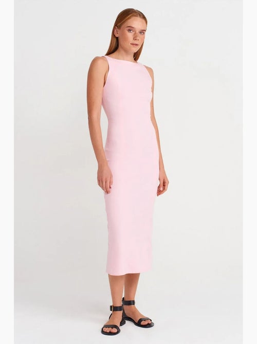 Robe midi moulante sans manches avec fente dilvin - Kiabi Robe midi moulante sans manches avec fente dilvin - Kiabi