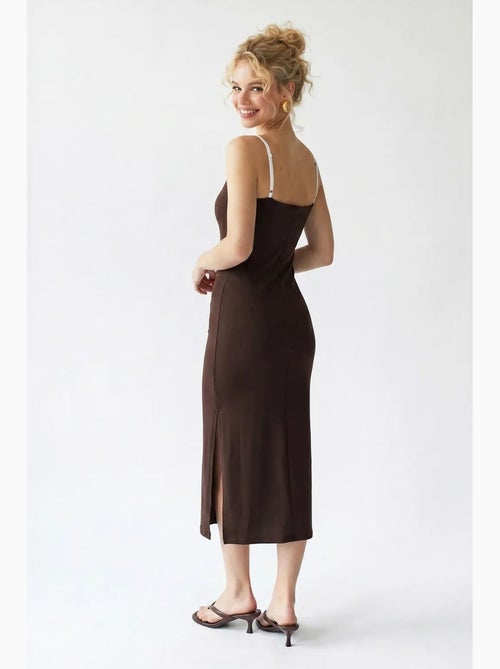 Robe midi moulante sans manches avec fente mixray - Kiabi Robe midi moulante sans manches avec fente mixray - Kiabi