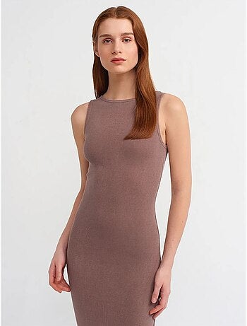 Robe midi moulante sans manches dilvin