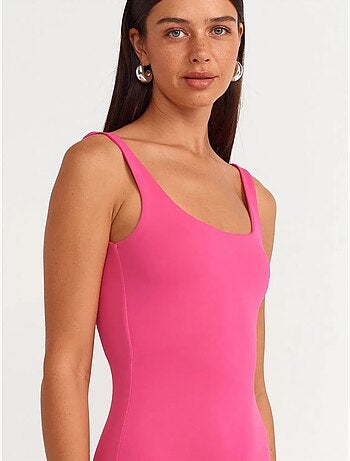 Robe midi moulante sans manches dilvin