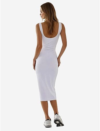 Robe midi moulante texturée