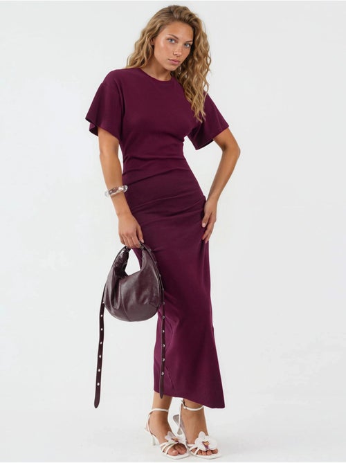 Robe midi moulante unie à col rond busem - Kiabi Robe midi moulante unie à col rond busem - Kiabi