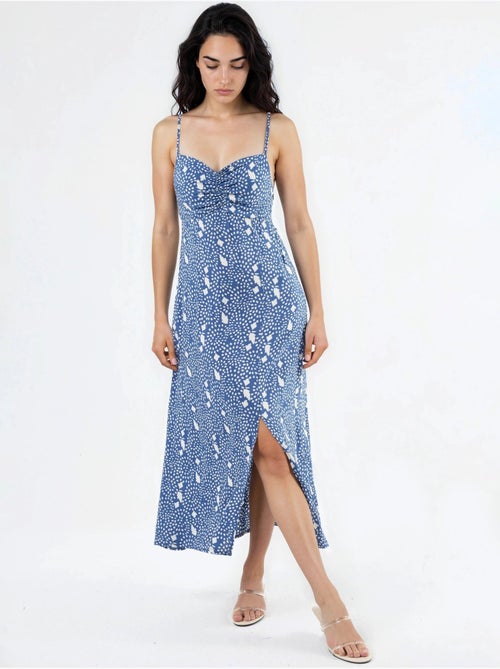 Robe midi nuisette fleurie à col cœur busem - Kiabi Robe midi nuisette fleurie à col cœur busem - Kiabi