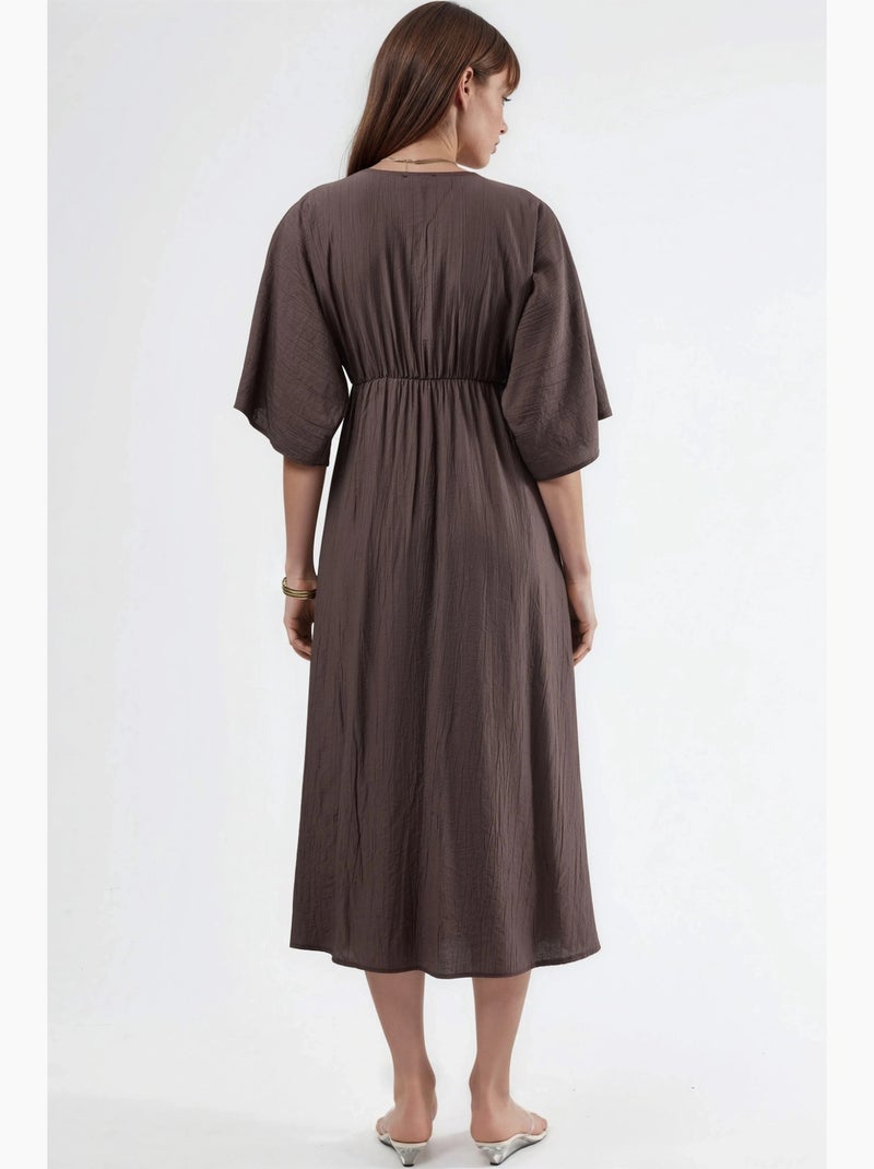 Robe midi portefeuille à col v et manches trois-quarts busem Taupe - Kiabi