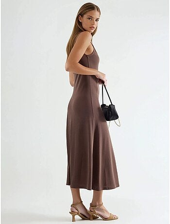 Robe midi sans manches à col en v busem
