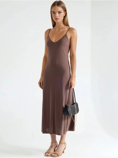 Robe midi sans manches à col en v busem - Kiabi Robe midi sans manches à col en v busem - Kiabi