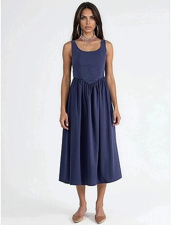 Robe midi sans manches a encolure arrondie busem