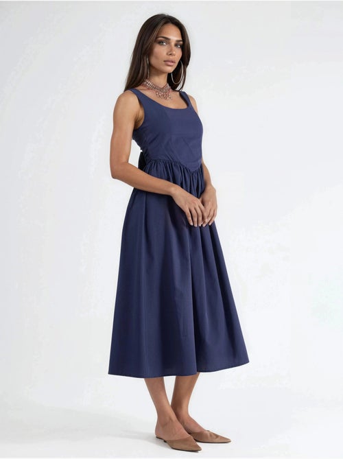 Robe midi sans manches a encolure arrondie busem - Kiabi Robe midi sans manches a encolure arrondie busem - Kiabi