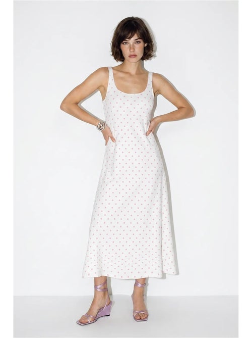 Robe midi sans manches à pois avec lien lucci - Kiabi Robe midi sans manches à pois avec lien lucci - Kiabi