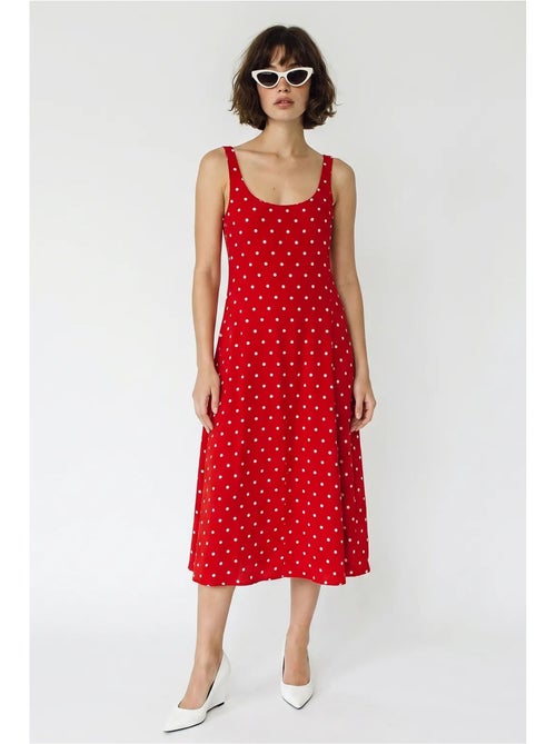 Robe midi sans manches à pois avec lien lucci - Kiabi Robe midi sans manches à pois avec lien lucci - Kiabi
