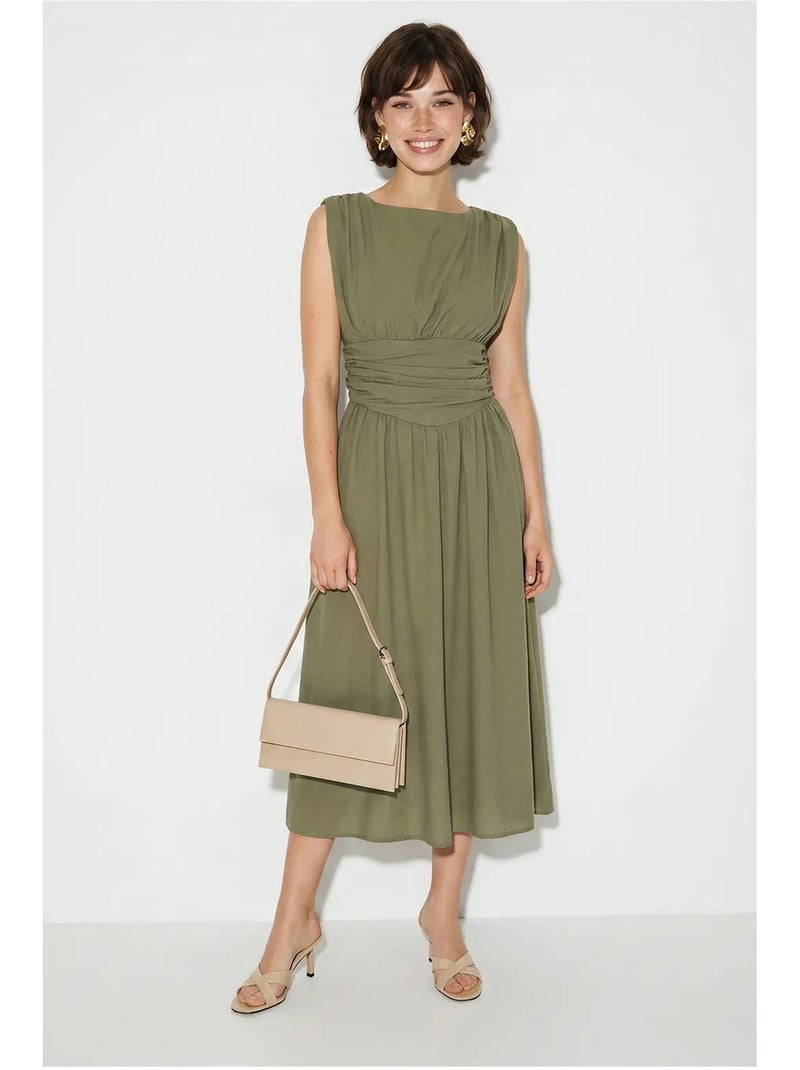 Robe midi sans manches coupe trapèze femme lucci Kaki - Kiabi