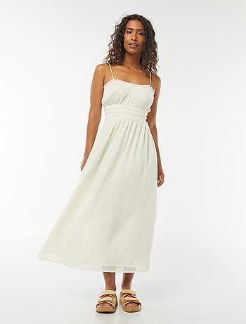 Robe midi smockée à fines bretelles