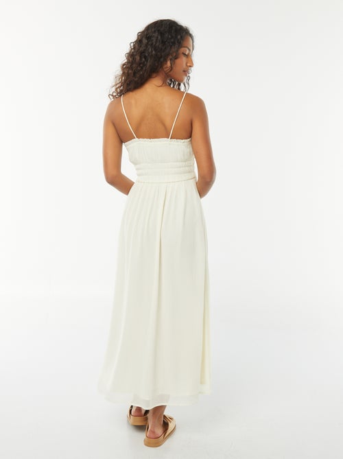Robe midi smockée à fines bretelles - Kiabi