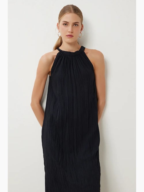 Robe midi texturée à col licou istanbul - Kiabi Robe midi texturée à col licou istanbul - Kiabi