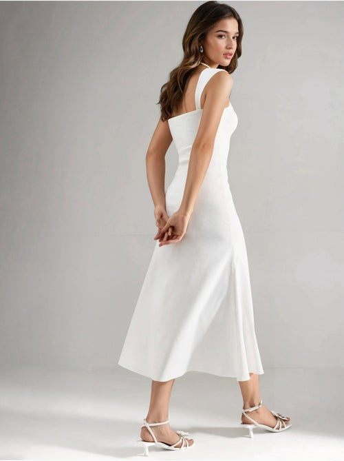 Robe midi trapèze à col cœur - Kiabi Robe midi trapèze à col cœur - Kiabi