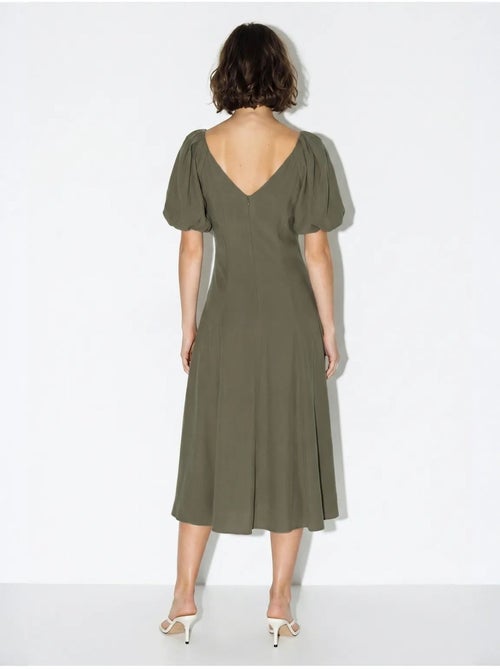 Robe midi trapèze à col v et fermeture éclair lucci - Kiabi Robe midi trapèze à col v et fermeture éclair lucci - Kiabi
