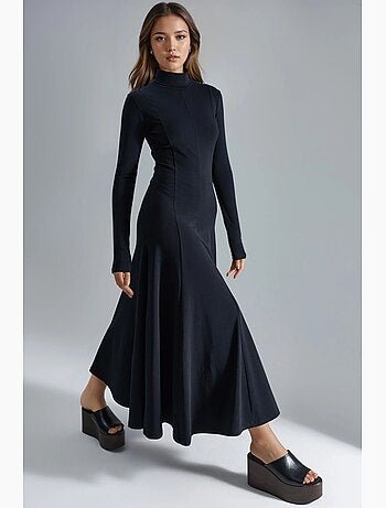 Robe midi trapèze à manches longues et col bateau busem