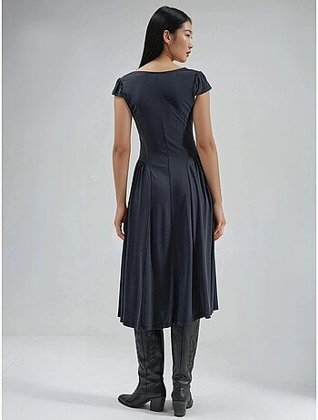 Robe midi unie à col en u et empiècements busem