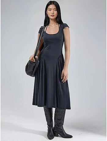 Robe midi unie à col en u et empiècements busem