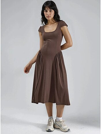 Robe midi unie à col en u et empiècements busem