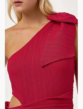 Robe mini à col asymétrique et détail nœud hiccup