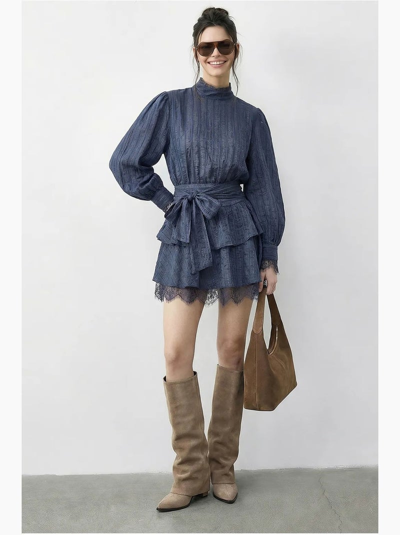 Robe mini à rayures texturées, col roulé mi-long et détails en dentelle lucci Bleu lagon - Kiabi